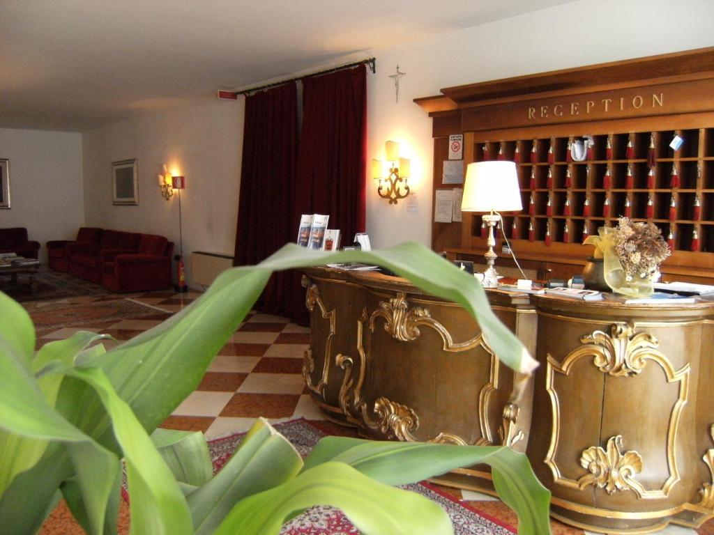 Hotel Europa Udine Exterior photo